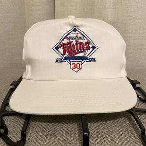 🔥VINTAGE🔥1991 Minnesota Twins/Dairy Queen Colab 30 Year Celeb SnapBack Hat.